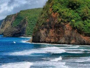 Billonarios contra millonarios en la guerra de los resorts de Hawaii