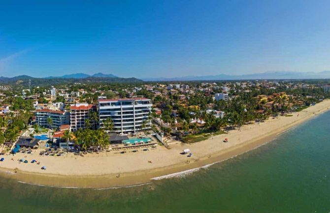 Vistas Aéreas de las Regiones Más Populares de Puerto Vallarta