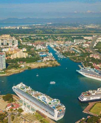 Vallarta Airport Sets Record and PV Wins an Award