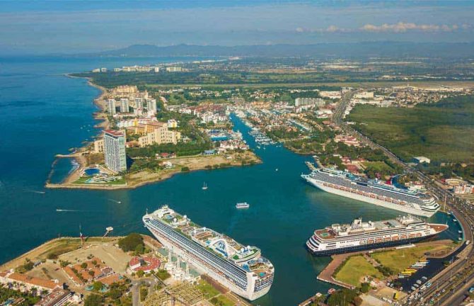 El Aeropuerto de Puerto Vallarta establece un record y PV gana un premio